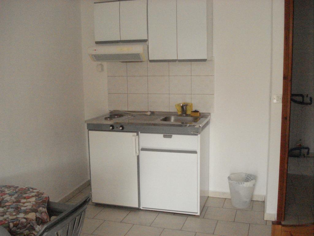 Apartments Stavroula Ηospitality Nea Vrasna Quarto foto