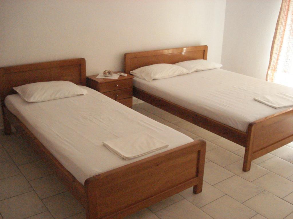 Apartments Stavroula Ηospitality Nea Vrasna Quarto foto