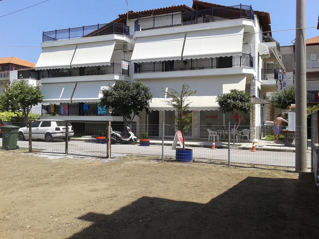 Apartments Stavroula Ηospitality Nea Vrasna Exterior foto