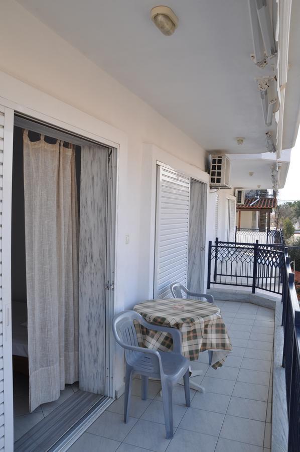 Apartments Stavroula Ηospitality Nea Vrasna Exterior foto