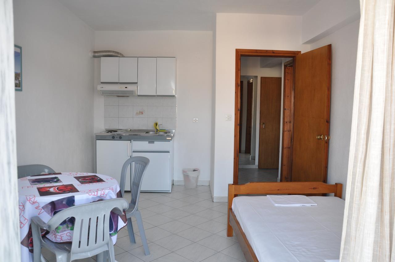 Apartments Stavroula Ηospitality Nea Vrasna Exterior foto