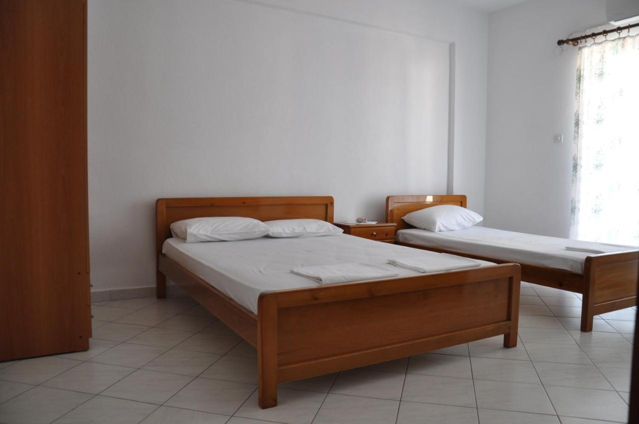 Apartments Stavroula Ηospitality Nea Vrasna Quarto foto