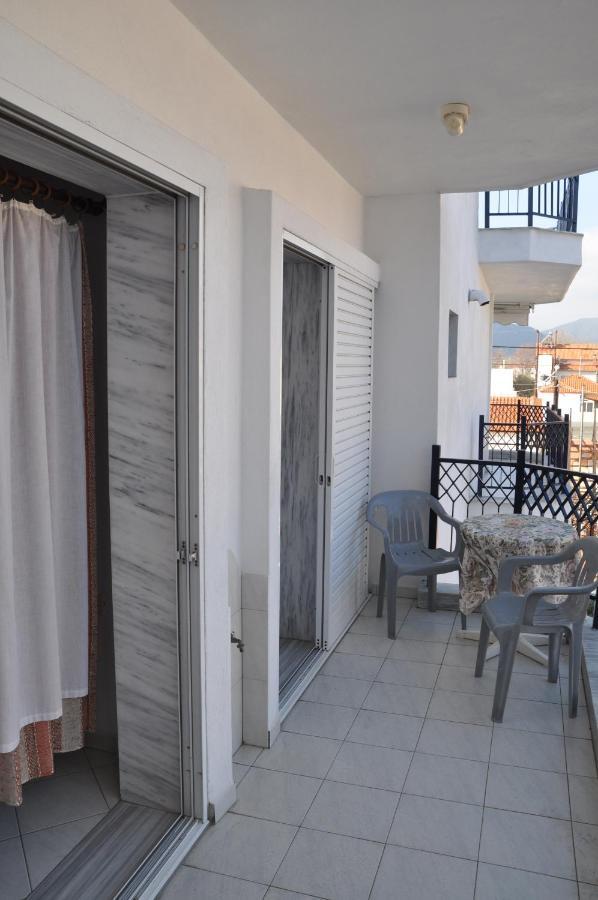 Apartments Stavroula Ηospitality Nea Vrasna Quarto foto