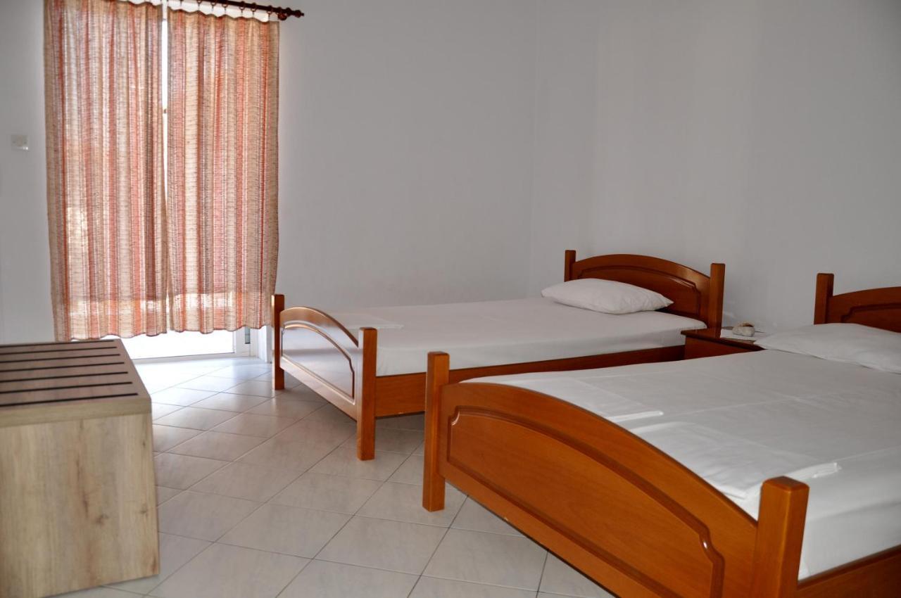Apartments Stavroula Ηospitality Nea Vrasna Quarto foto