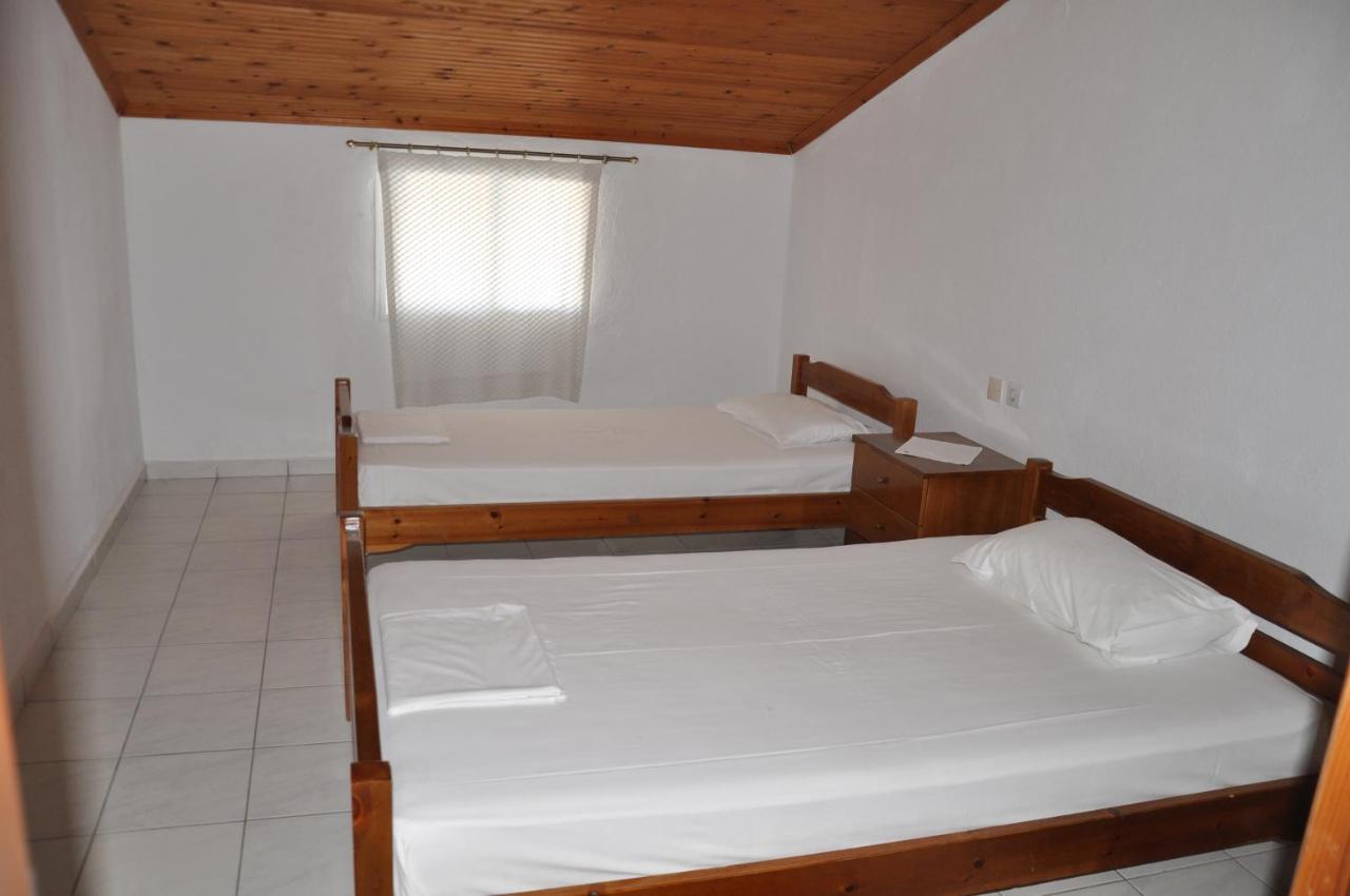 Apartments Stavroula Ηospitality Nea Vrasna Quarto foto